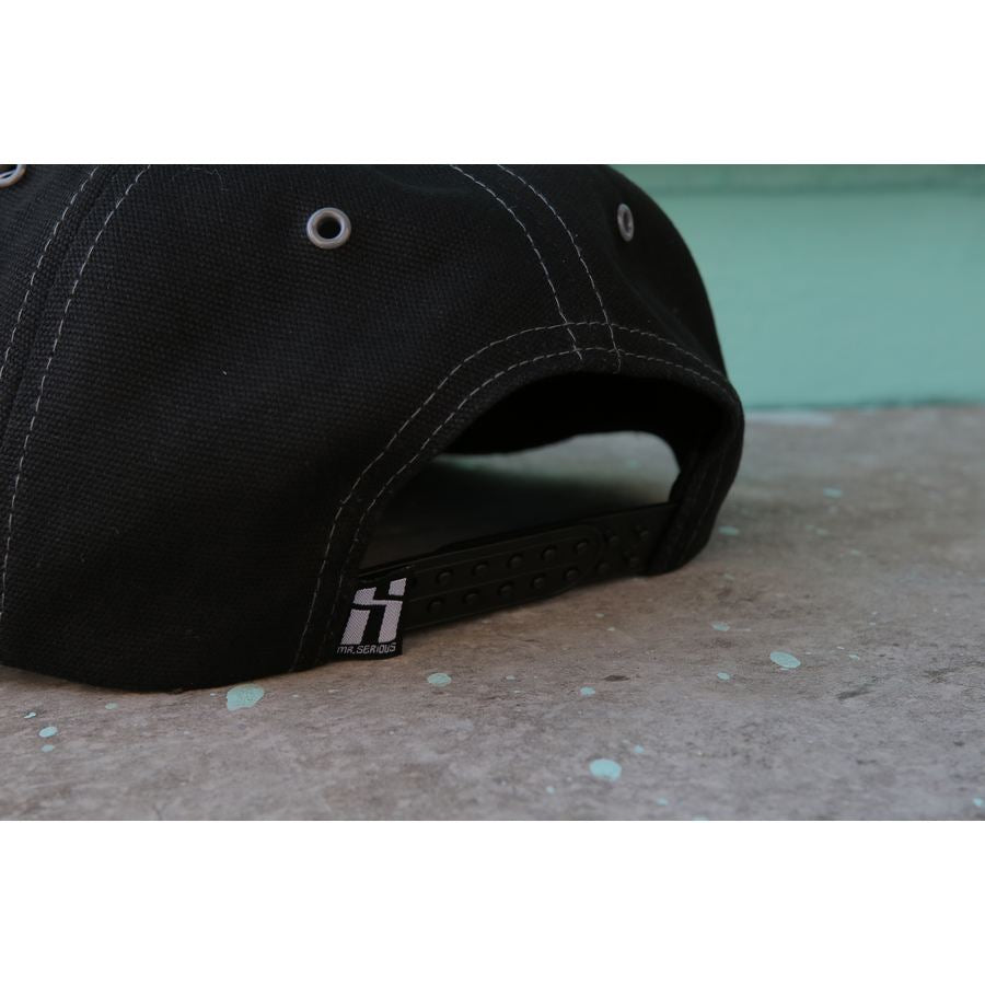 5 pannel snap back- Loop- Black